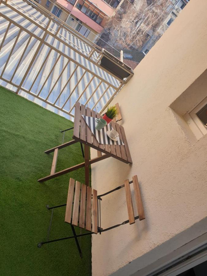 Studio appartment Savski Trg Belgrado Esterno foto
