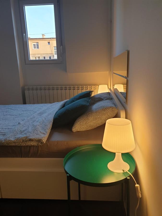 Studio appartment Savski Trg Belgrado Esterno foto
