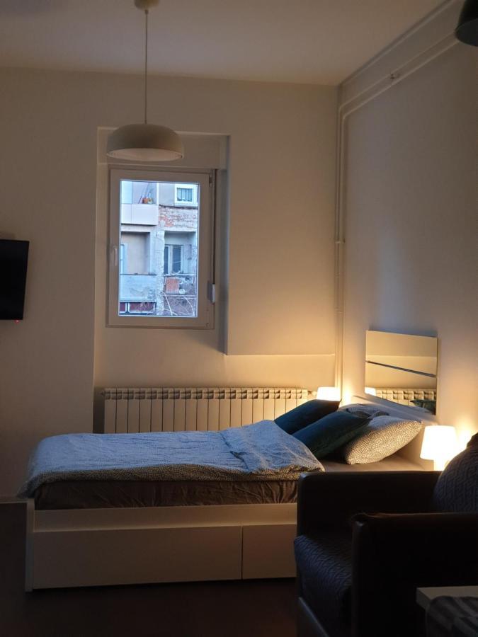 Studio appartment Savski Trg Belgrado Esterno foto
